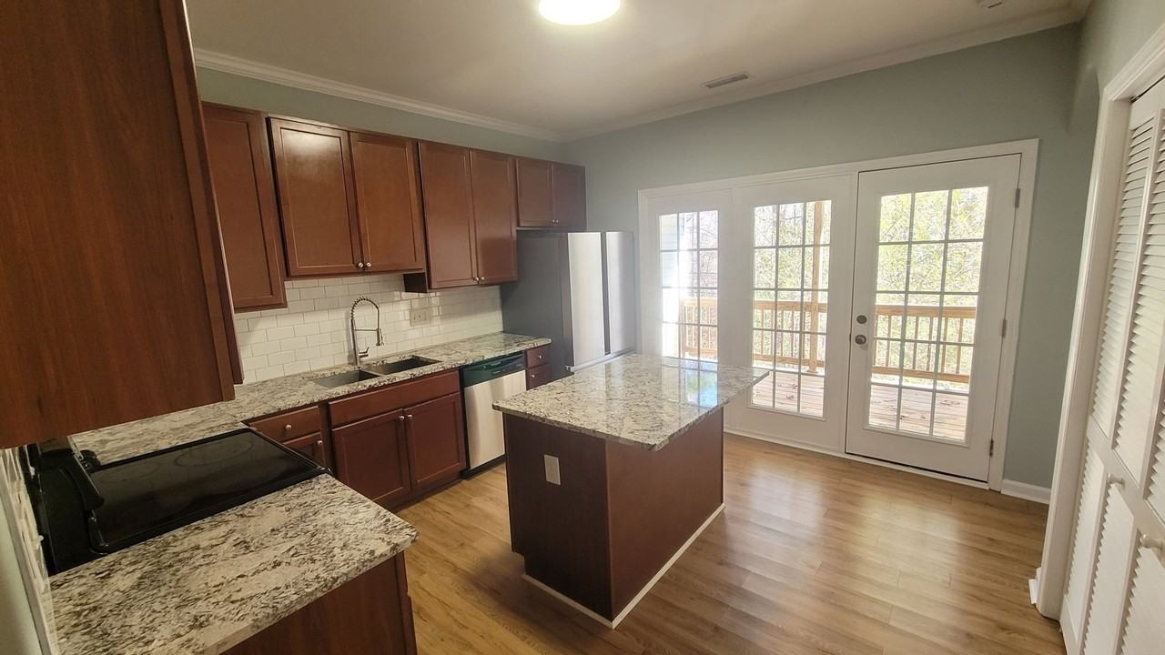 145 Mariah Towns Way - Photo 5 of 22