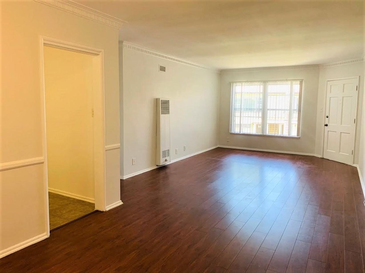 3308 Castle Heights Ave - Photo 3 of 20