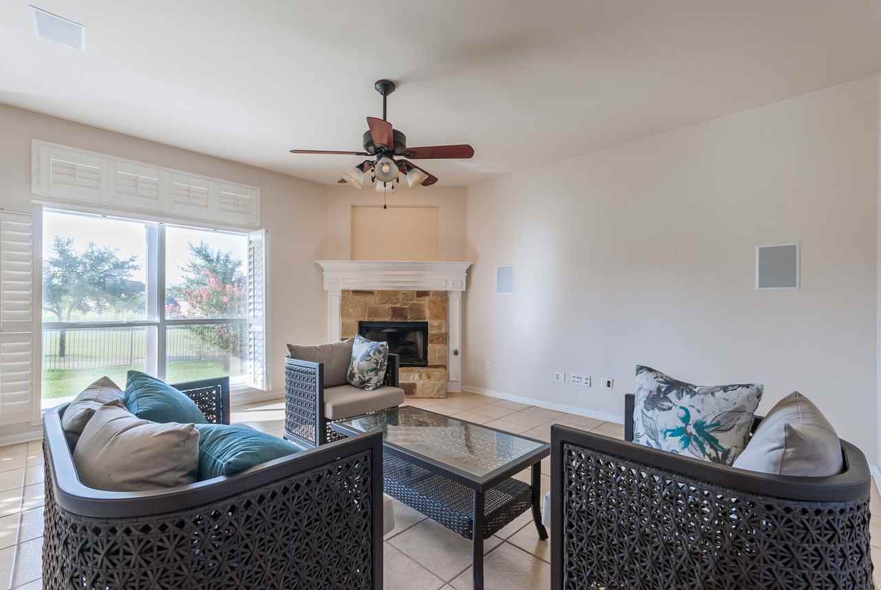 1101 Hidden View Pl - Photo 6 of 46