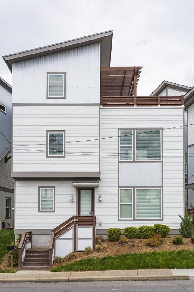 704 Porter Road - Photo 2 of 34