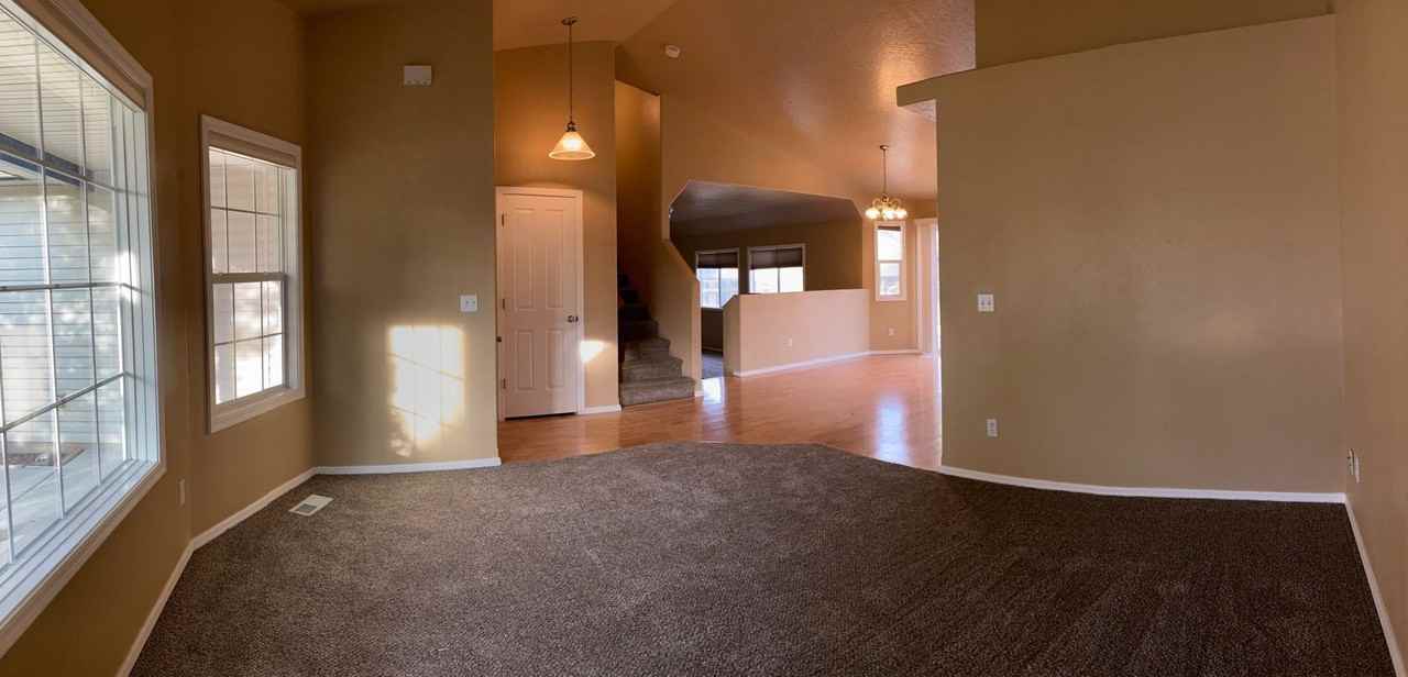 11744 West Crested Butte Avenue - Photo 4 of 20