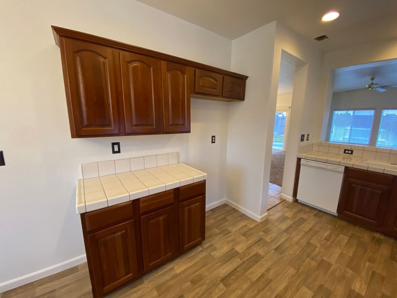 5701 Gold Poppy Way - Photo 6 of 29