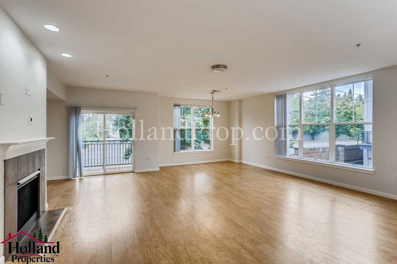 10874 Ne Red Wing Way #204 - Photo 5 of 27