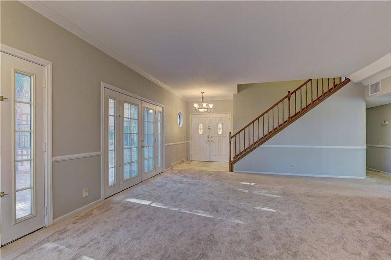 8700 Captains Place - Photo 3 of 24