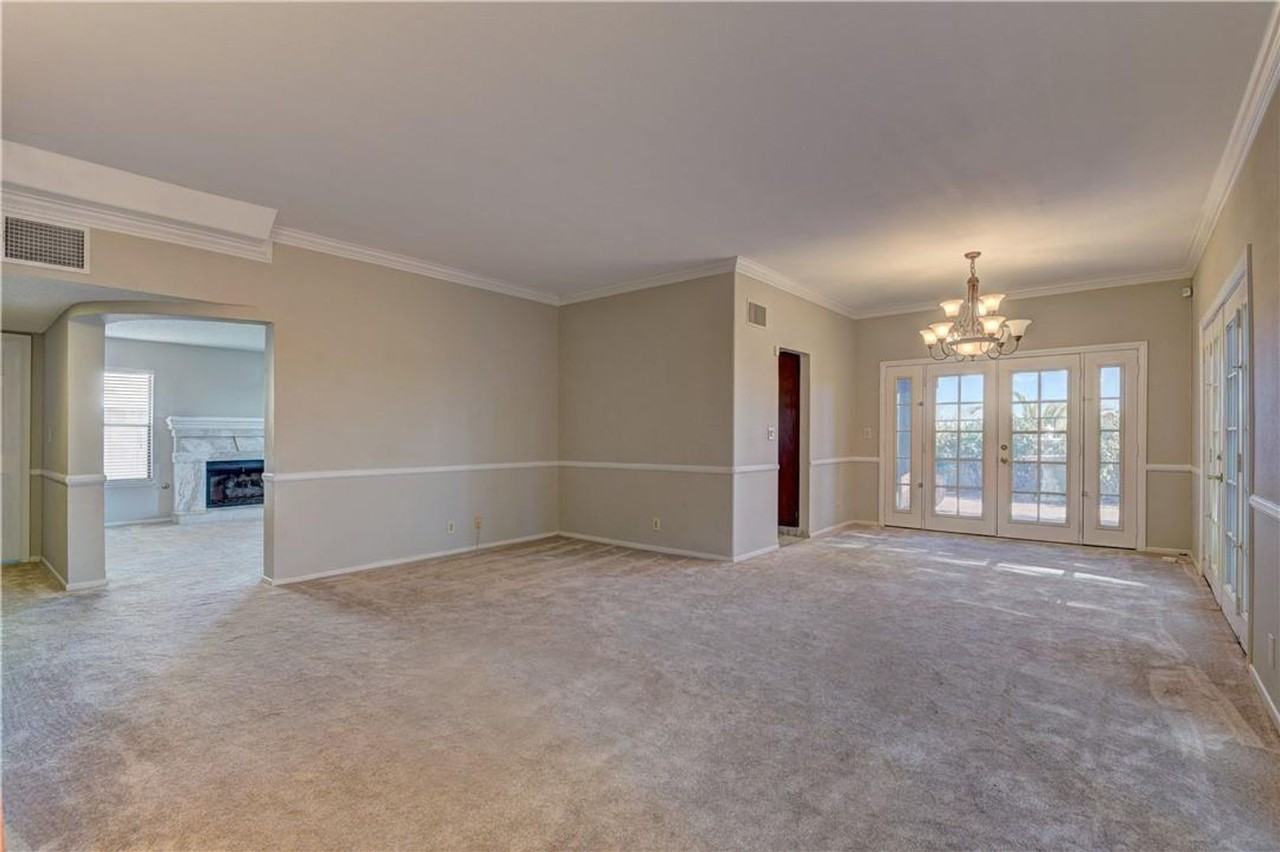 8700 Captains Place - Photo 4 of 24