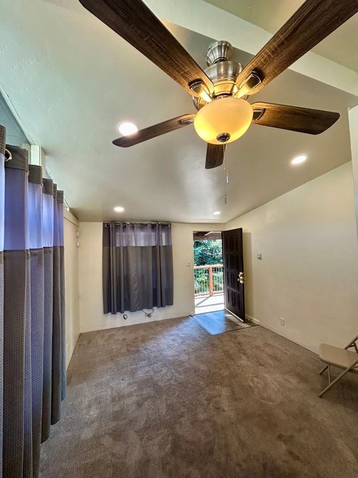 16105 Marcella St - Photo 4 of 16