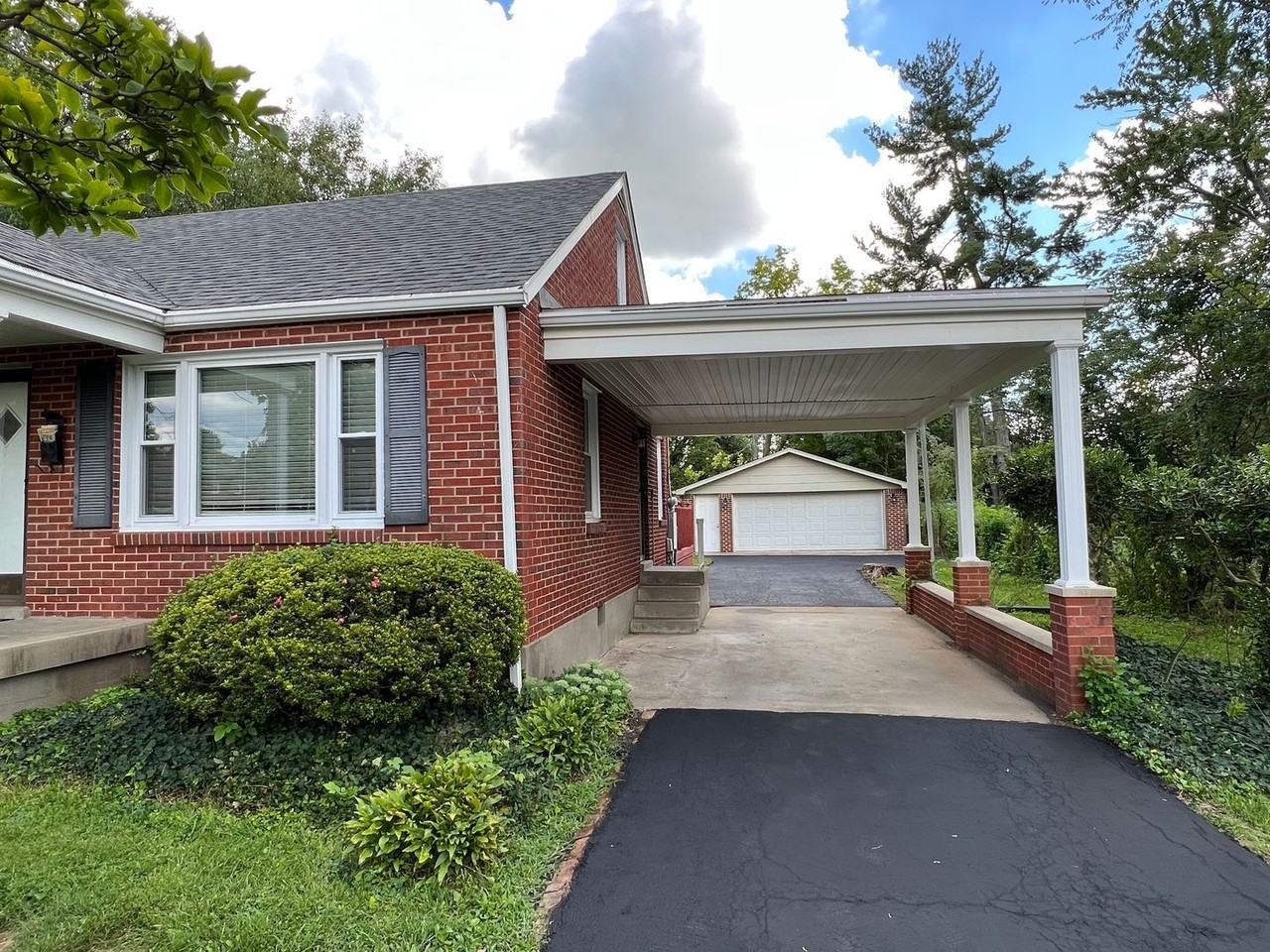 12208 Ridge Crest Dr - Photo 2 of 25