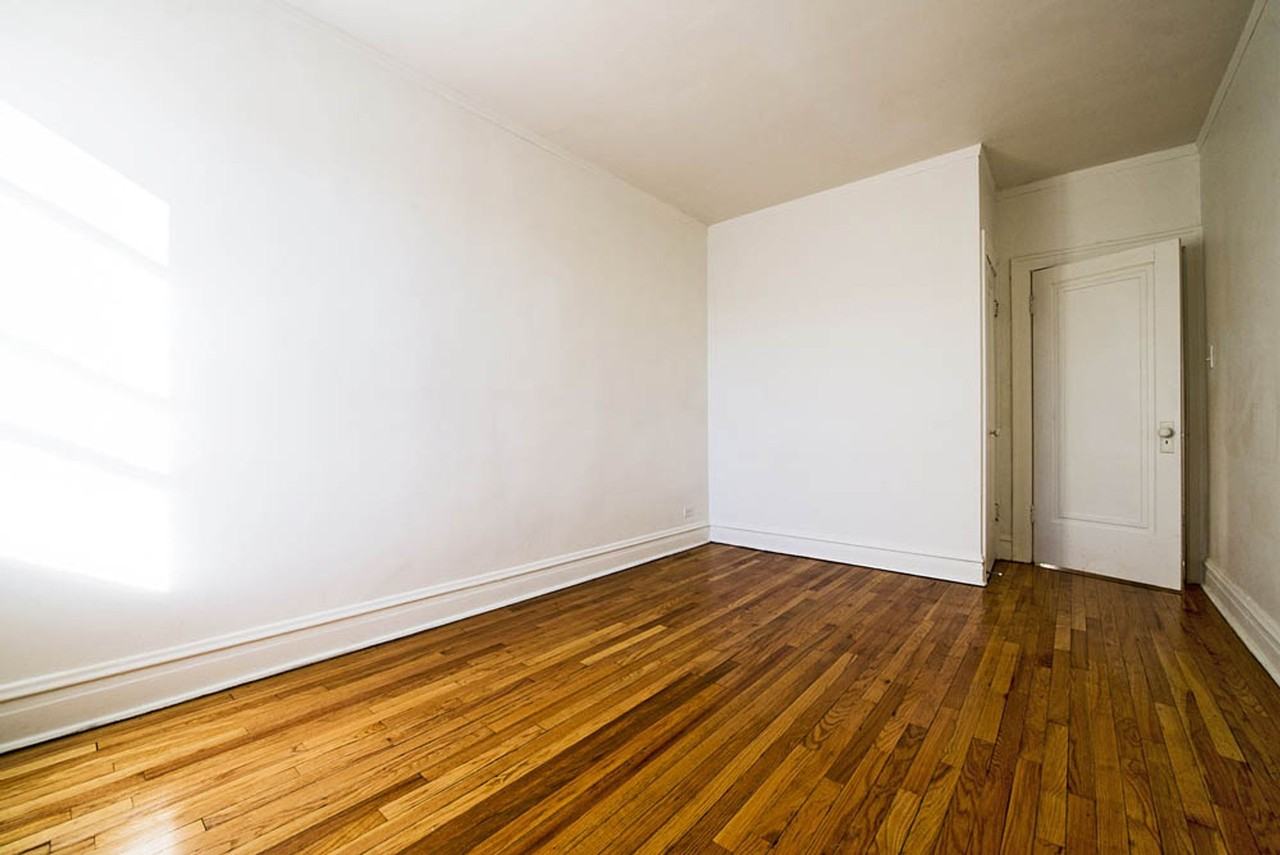 1704 W 77th St 7656 S Paulina St Chicago, IL 60620 - Photo 5 of 28