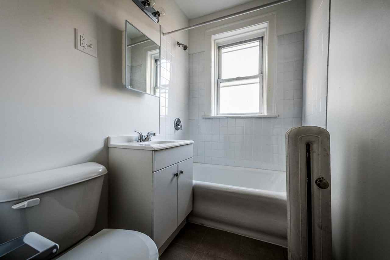 8101 S Justine 1515 - Photo 2 of 26