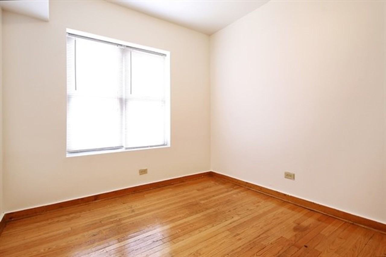 6306 S Artesian Ave 2435 W 63rd St Chicago, IL 60629 - Photo 4 of 19