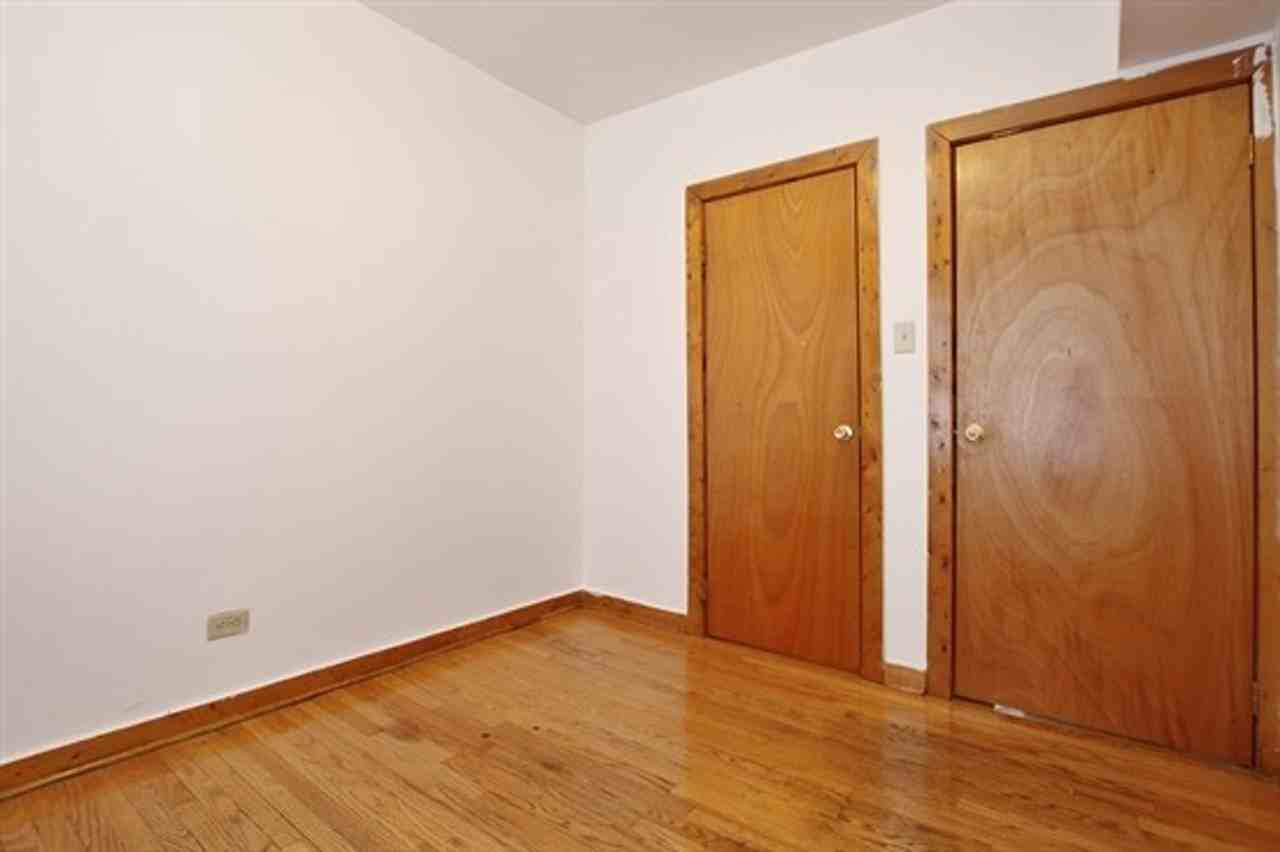 6306 S Artesian Ave 2435 W 63rd St Chicago, IL 60629 - Photo 7 of 19