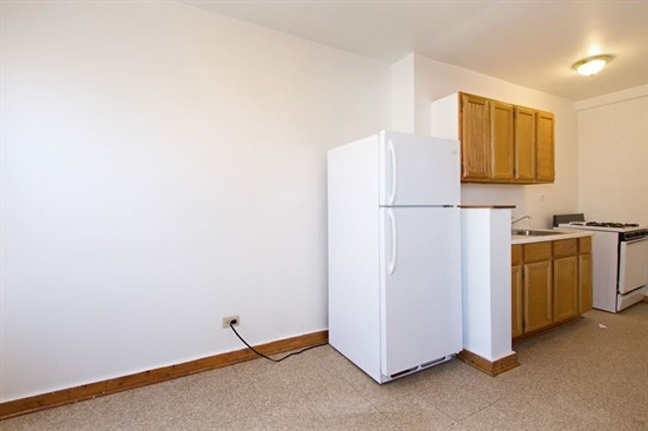 6306 S Artesian Ave - Photo 6 of 20
