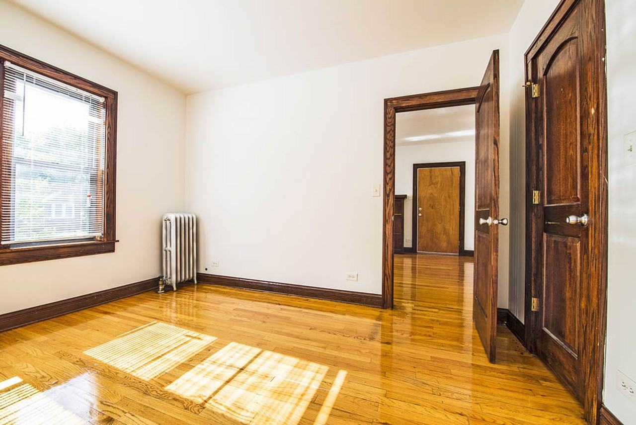 6458 S Fairfield Ave Chicago, IL 60629 - Photo 3 of 18