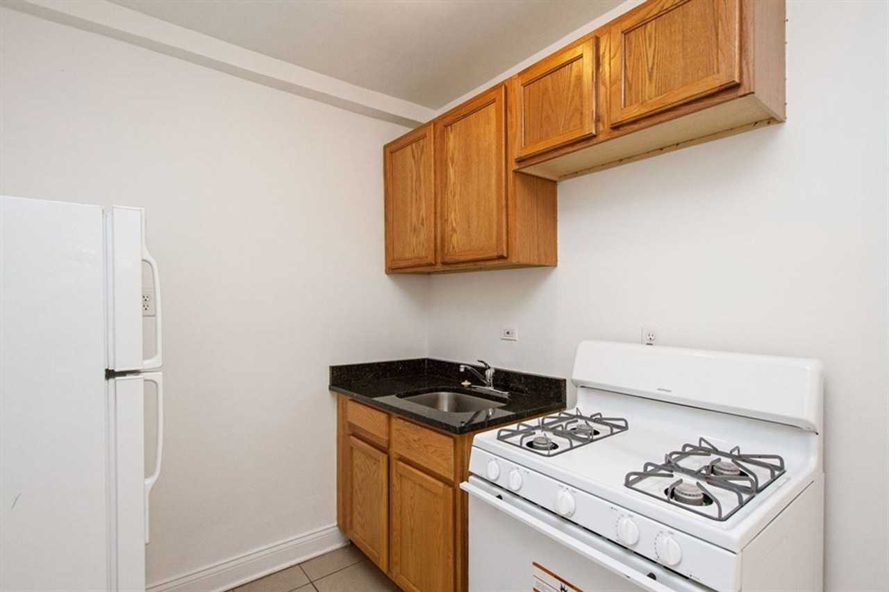 6238 S Western - Photo 5 of 26