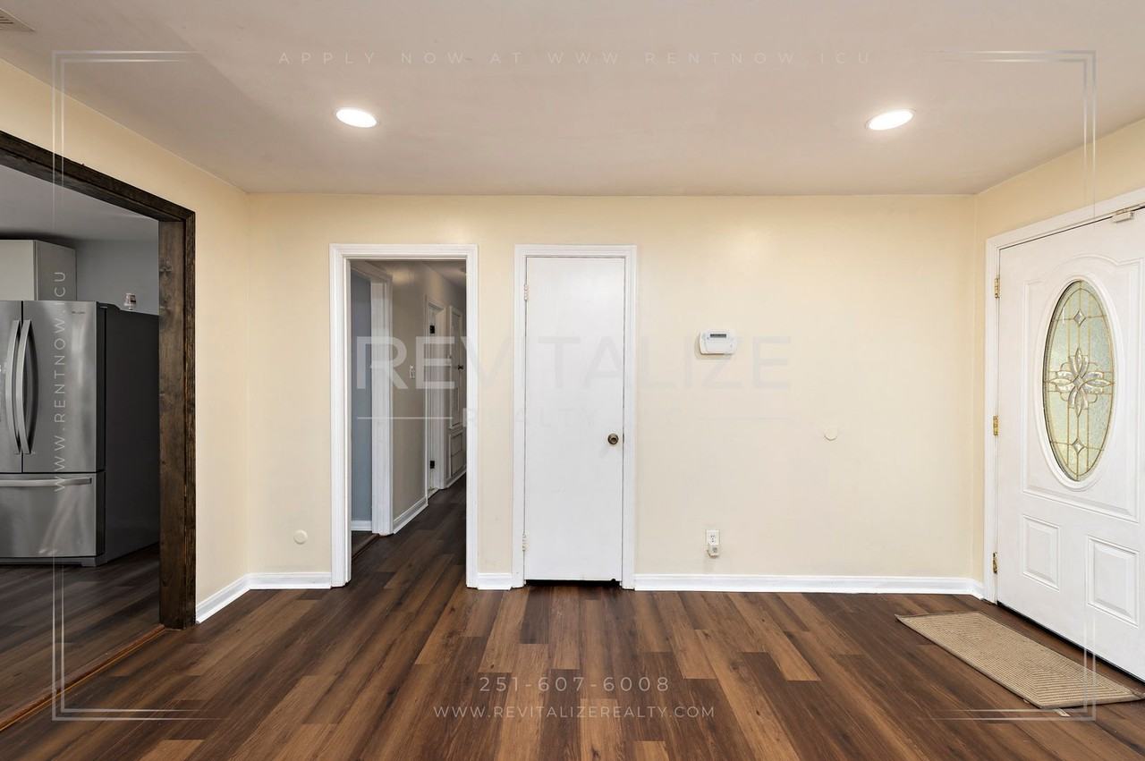 4259 Raines Dr - Photo 6 of 36