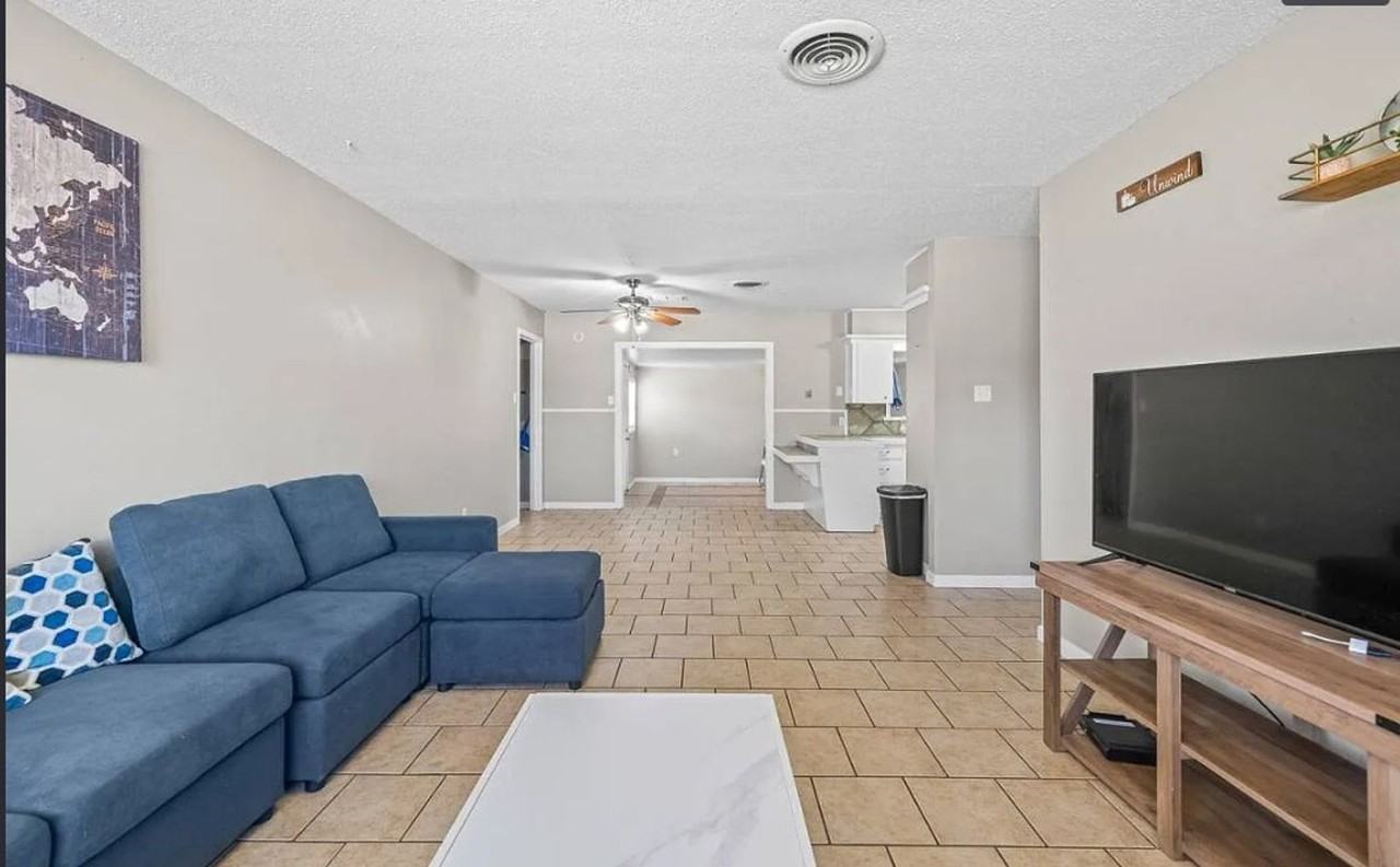 5456 6th Place - Photo 3 of 12