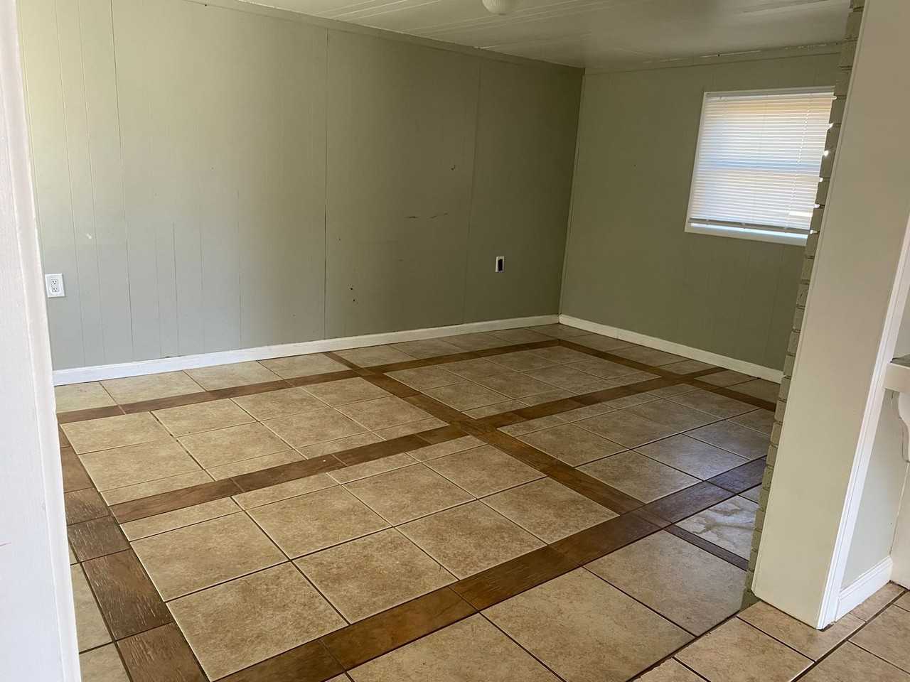 5456 6th Place - Photo 7 of 12