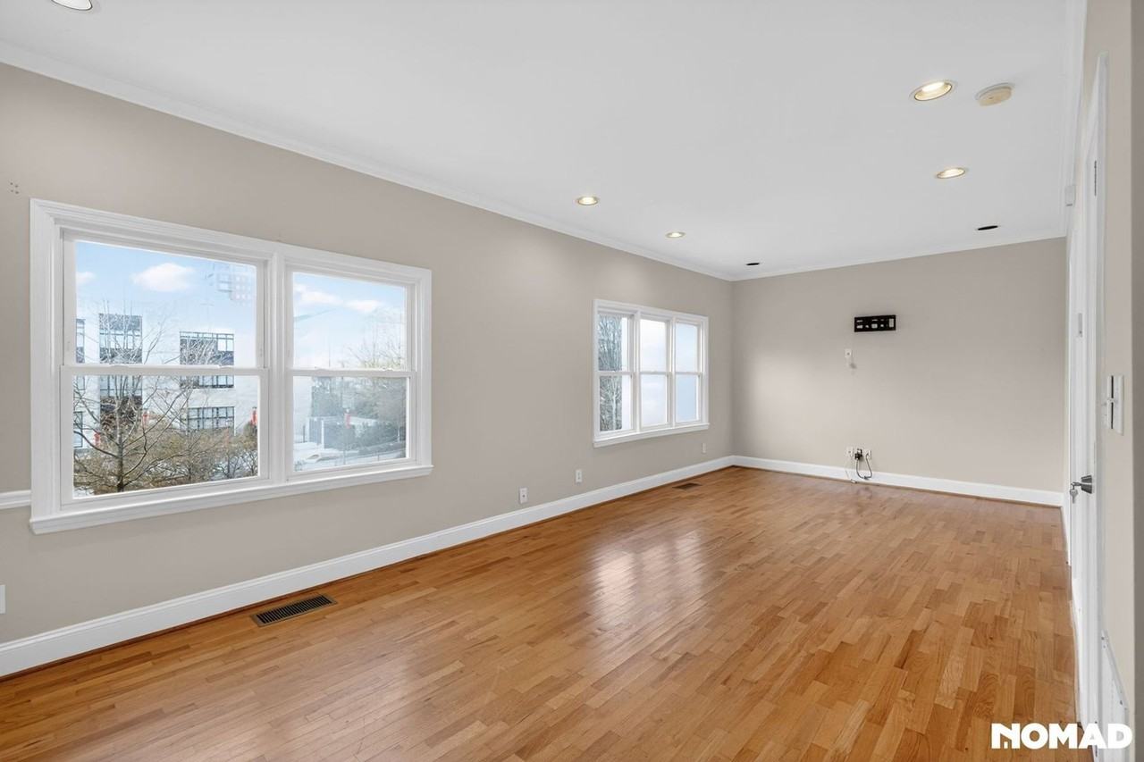 75 E Wesley Rd Ne - Photo 3 of 26