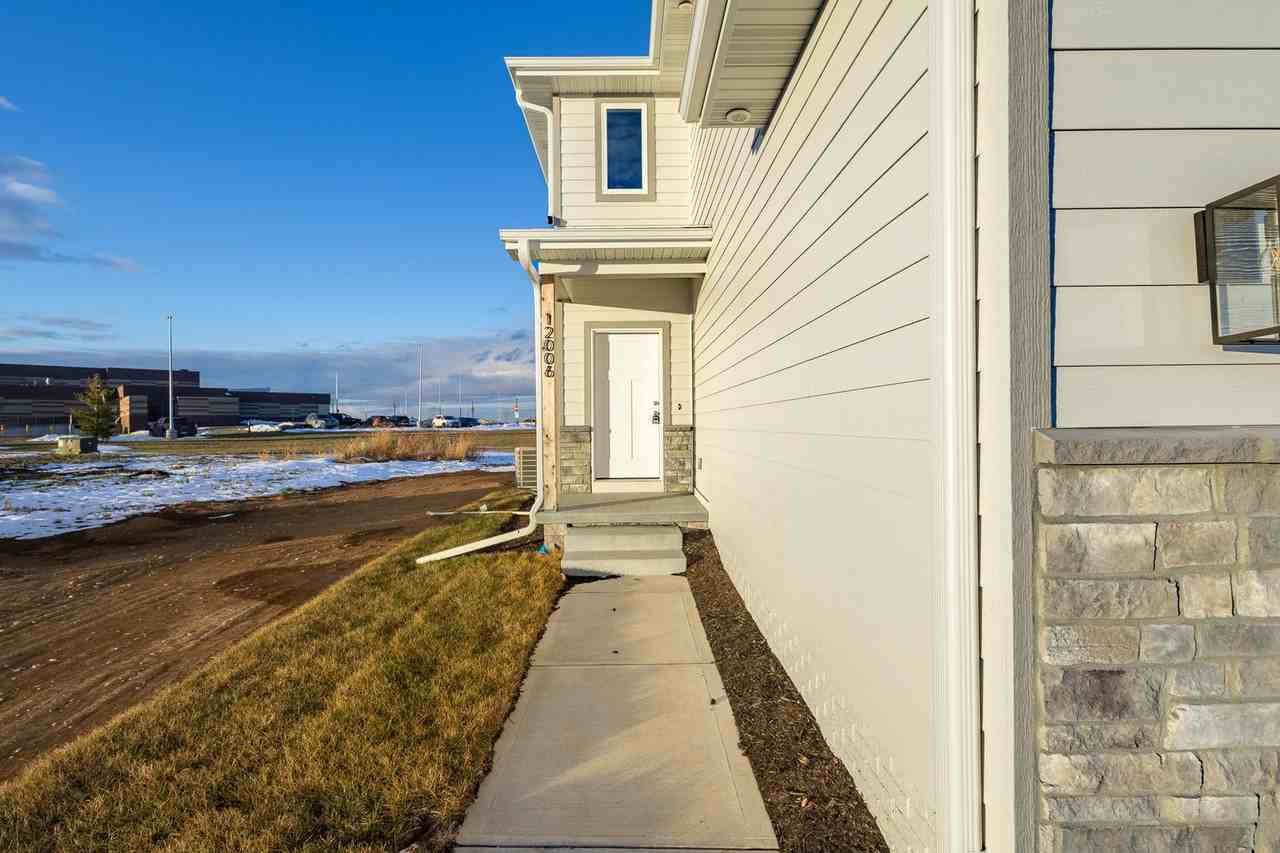 12006 Edgewater Drive - Photo 2 of 28