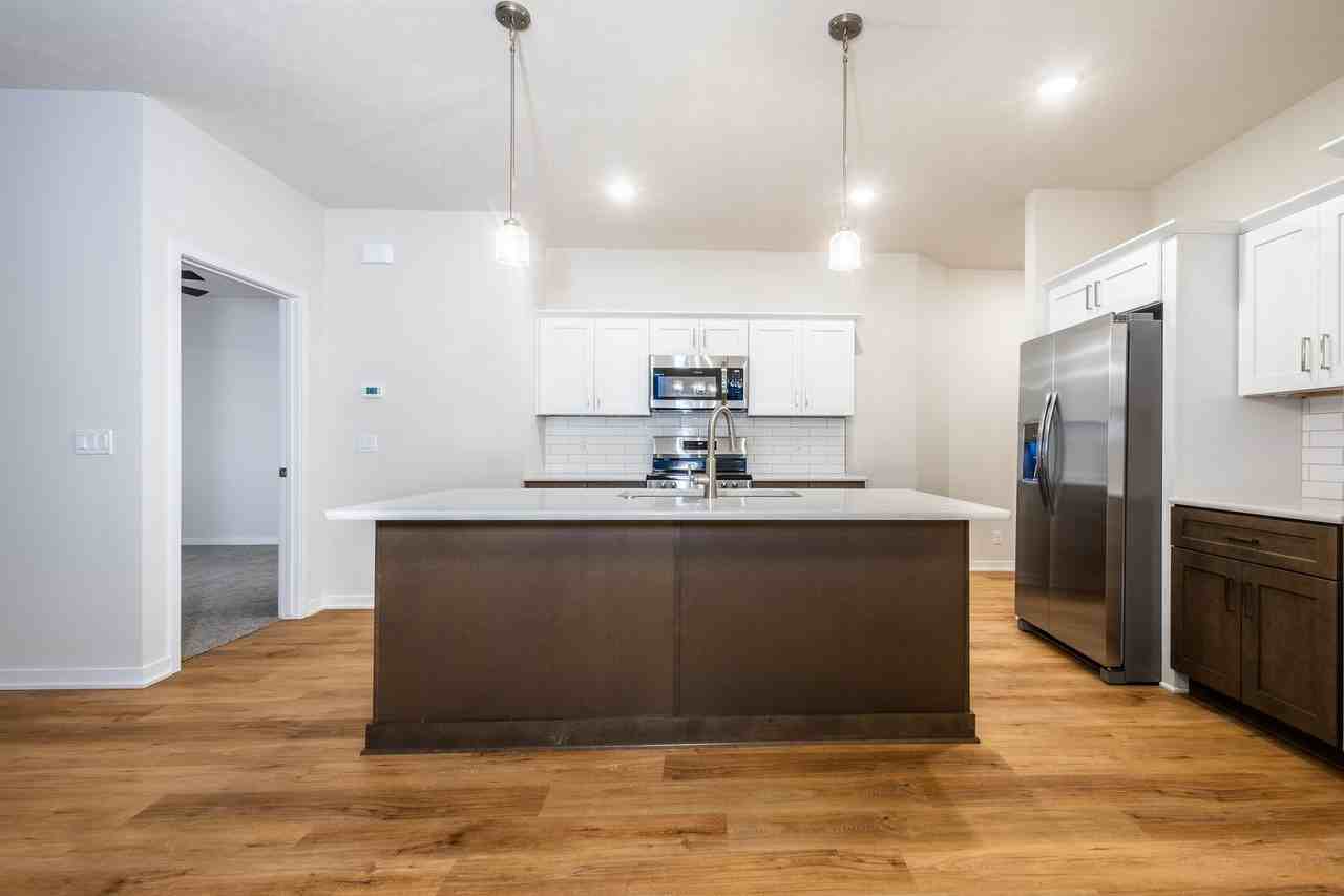 12354 Edgewater Drive