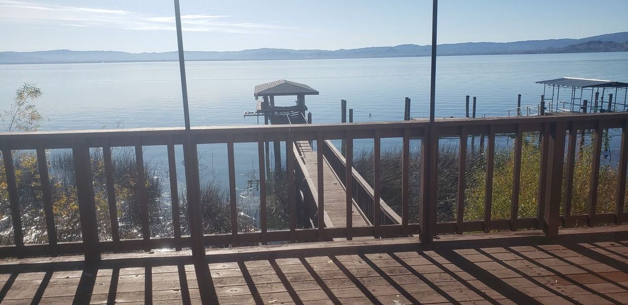 3846 Lakeshore Boulevard - Photo 2 of 29