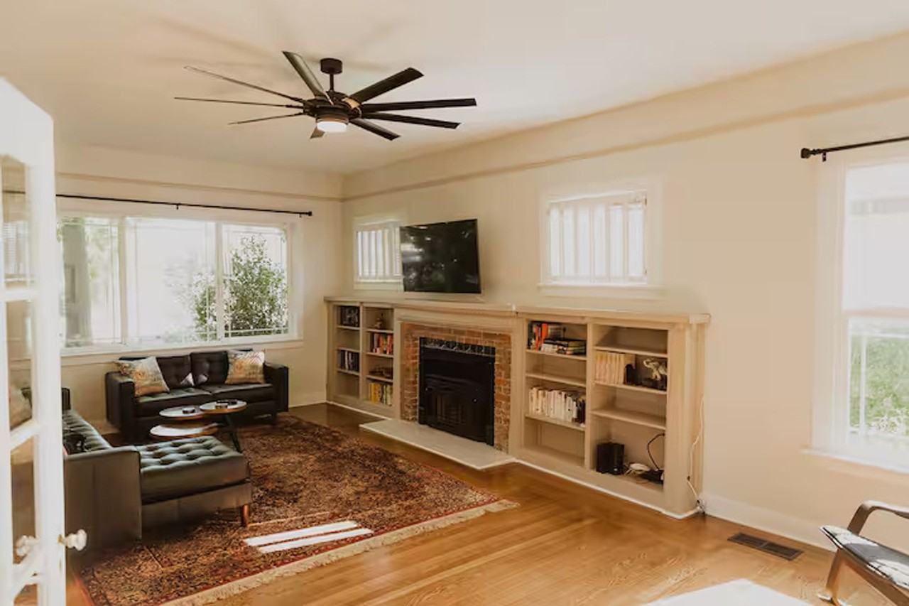 1318 Trinity St - Photo 6 of 36