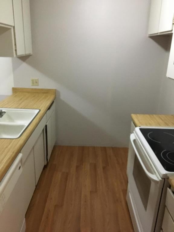 2004 Ahern Street - Photo 7 of 8