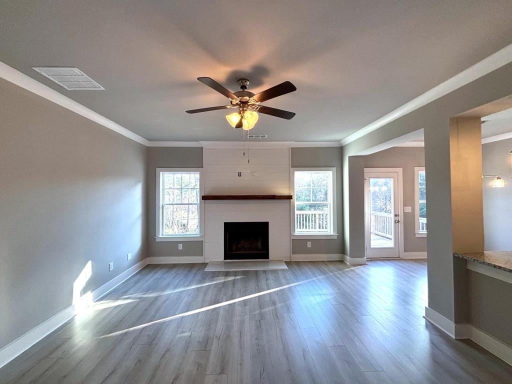 249 Melba Lane - Photo 3 of 21