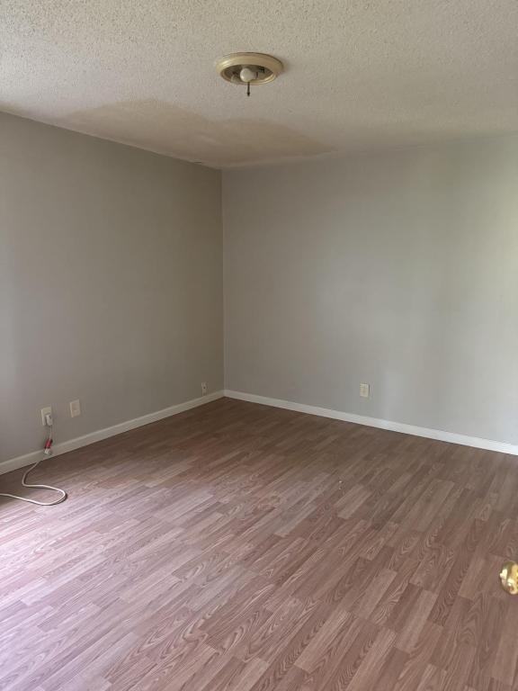 2030 Ridgeview Drive Northwest - Photo 3 of 8