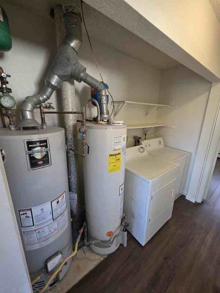 487 Tracy Drive #4 - Photo 4 of 9