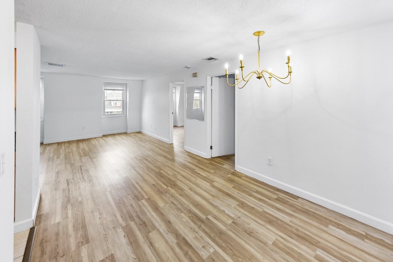 497 497 Broadway - 302 #302