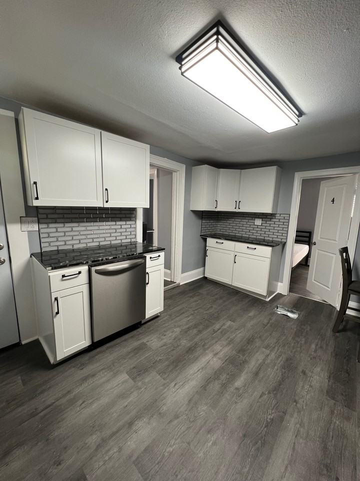 205 205 Ashworth PlRm 1 #1 - Photo 3 of 30