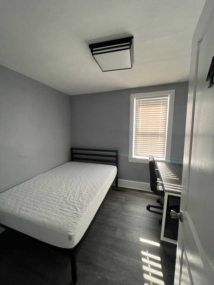 205 205 Ashworth PlRm 1 #1 - Photo 7 of 30