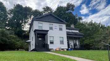 featured image of 1436 E Genesee St #3