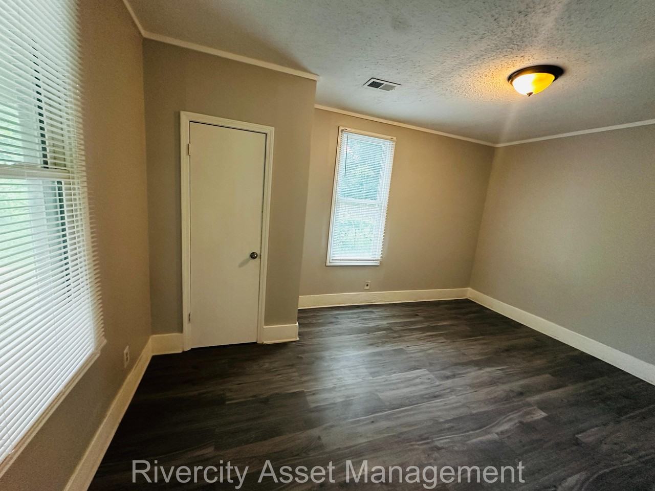 3578 Hazelwood Avenue #1 - Photo 3 of 10