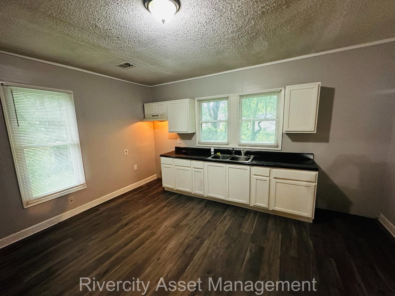 3578 Hazelwood Avenue #1 - Photo 7 of 10