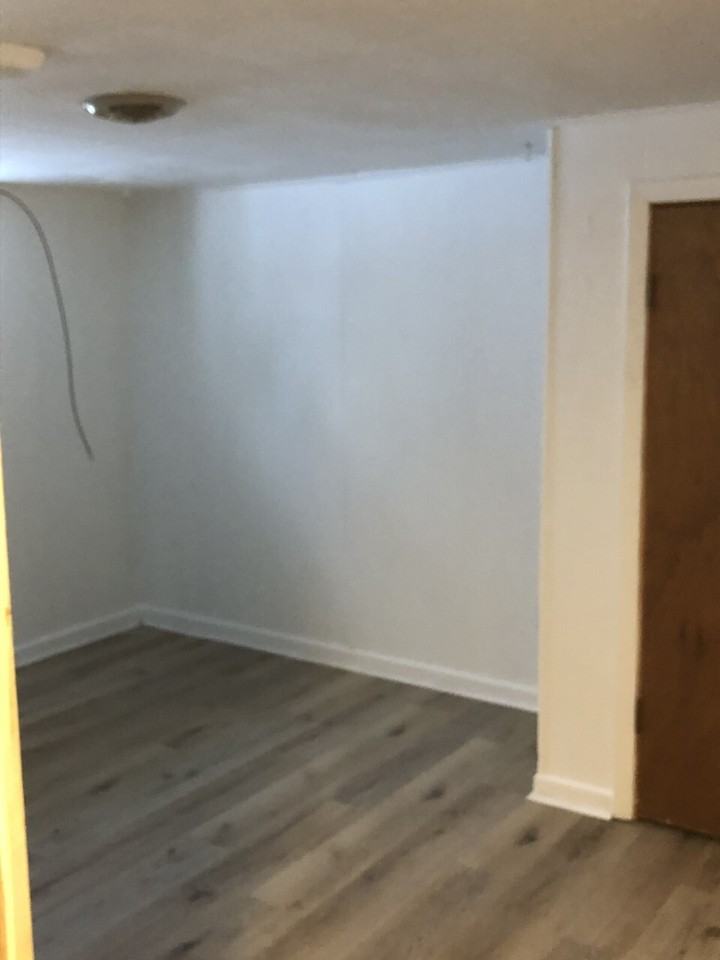 1041 1/2 N 25th St - Photo 5 of 7