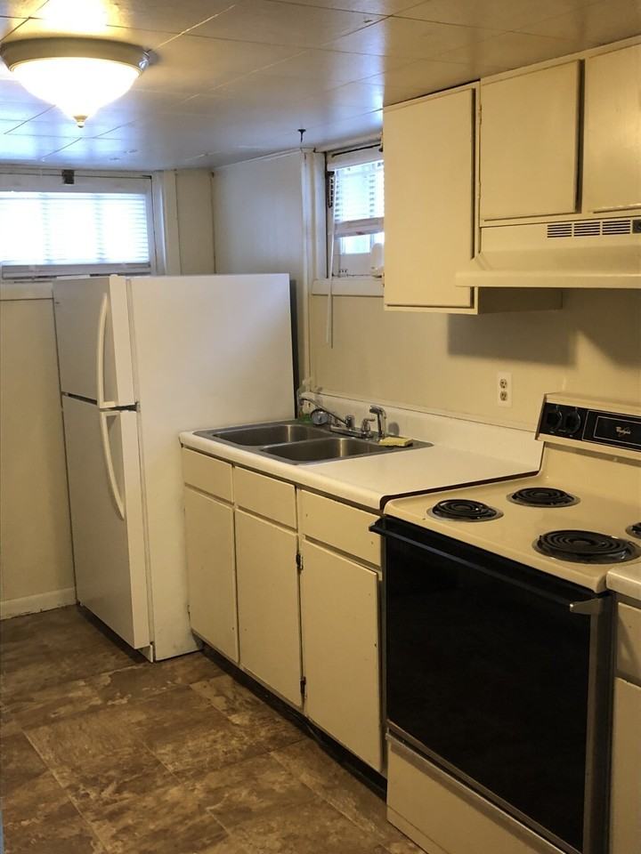 1041 1/2 N 25th St - Photo 6 of 7