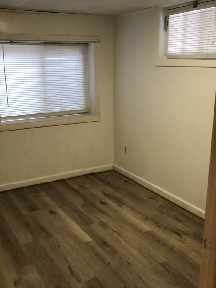 1041 1/2 N 25th St - Photo 4 of 7