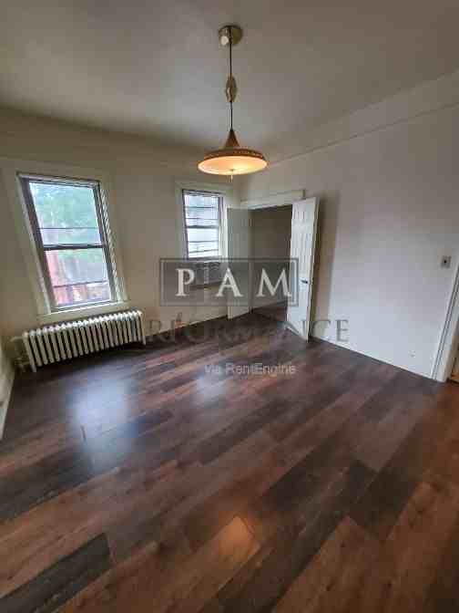 919 E Brady St - Photo 3 of 26