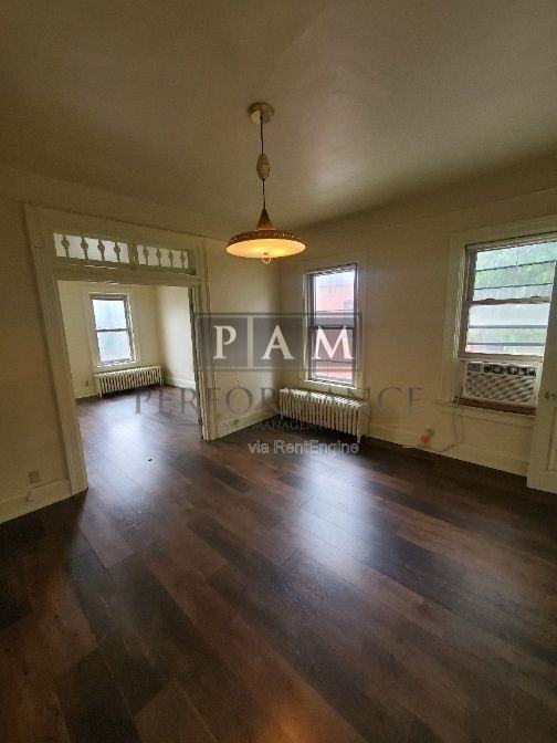 919 E Brady St - Photo 4 of 26