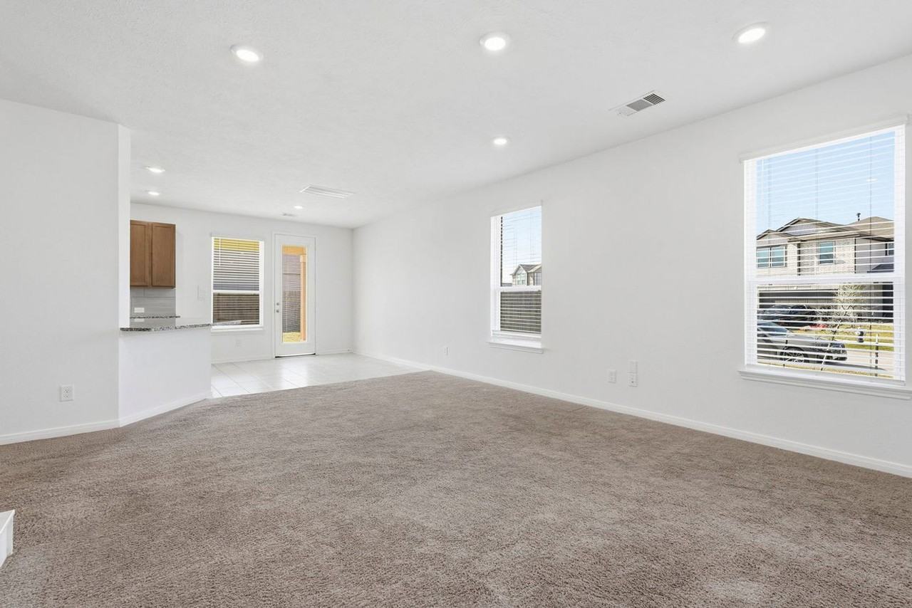 20123 Little Cub Ln - Photo 5 of 25