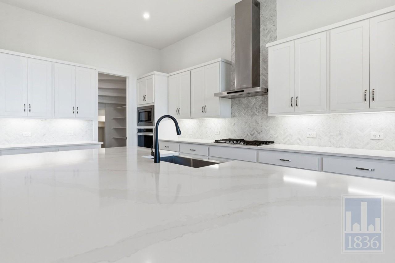 1024 Siena Sunset Road - Photo 6 of 50