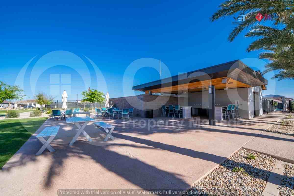 10207 East Tillman Avenue - Photo 6 of 50