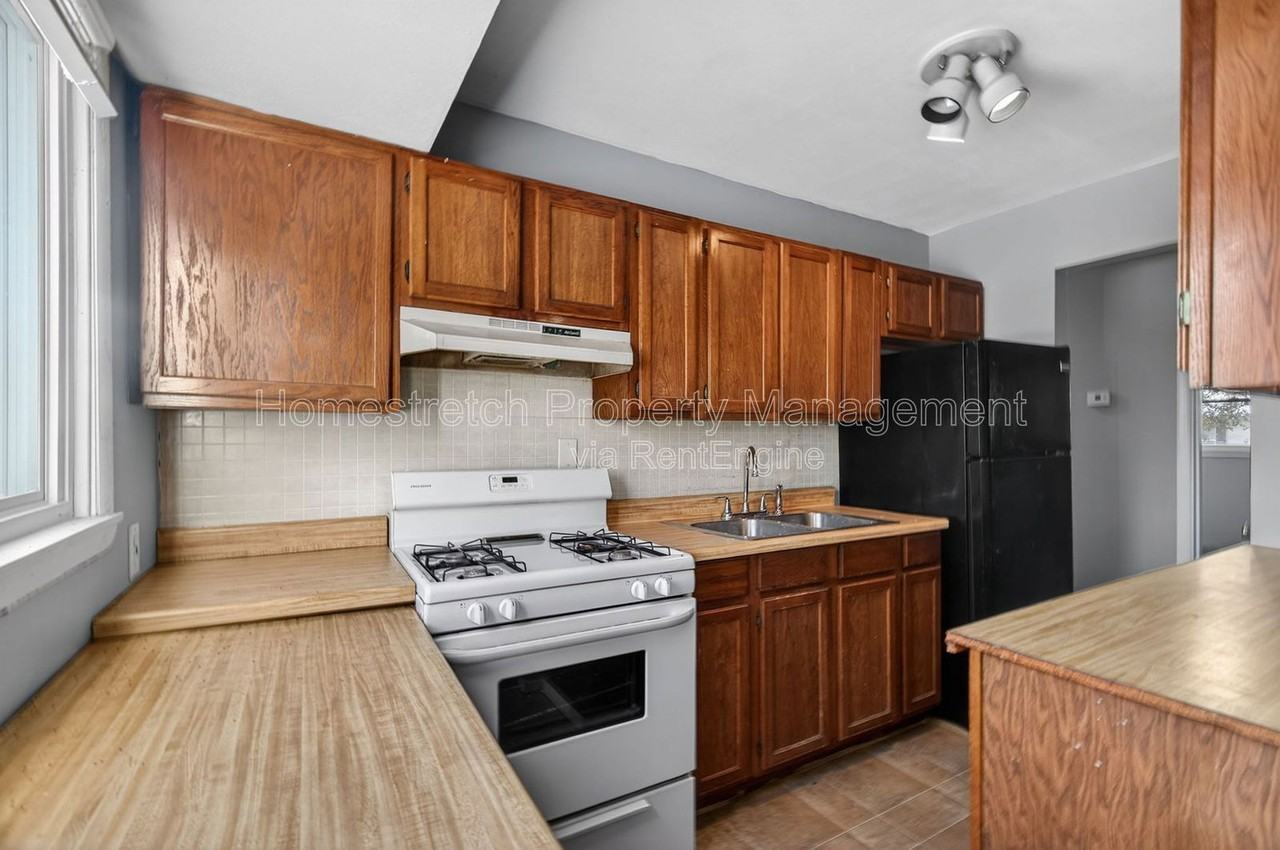 224 Presley Dr - Photo 7 of 29