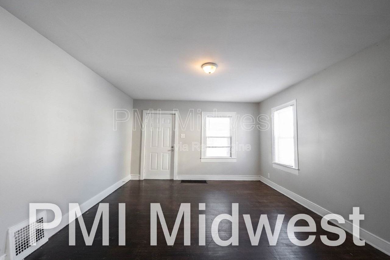 3139 Guilford Ave - Photo 2 of 16