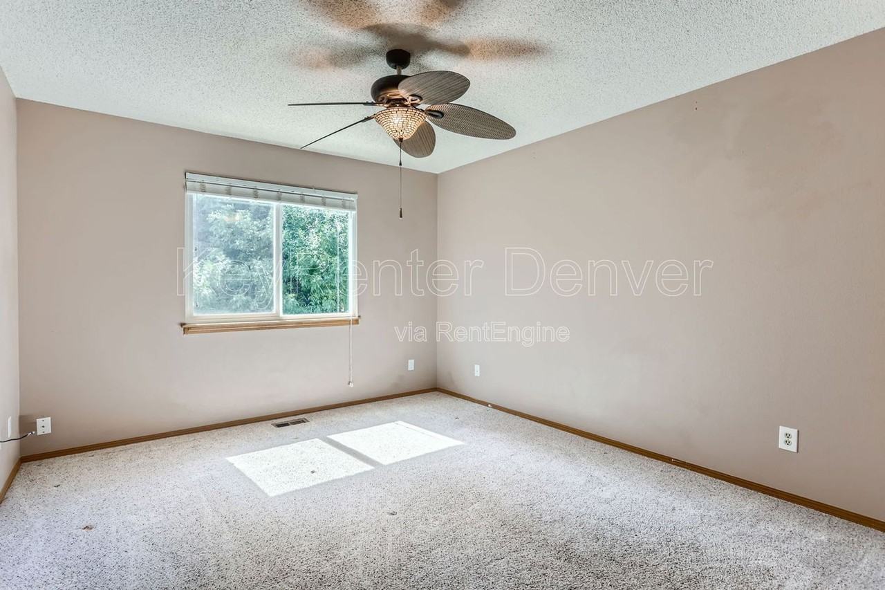 460 East Arden Circle - Photo 6 of 12