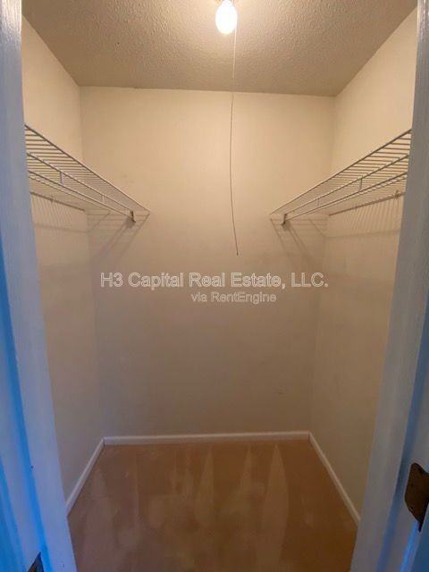 713 Country Oaks Ln - Photo 4 of 14