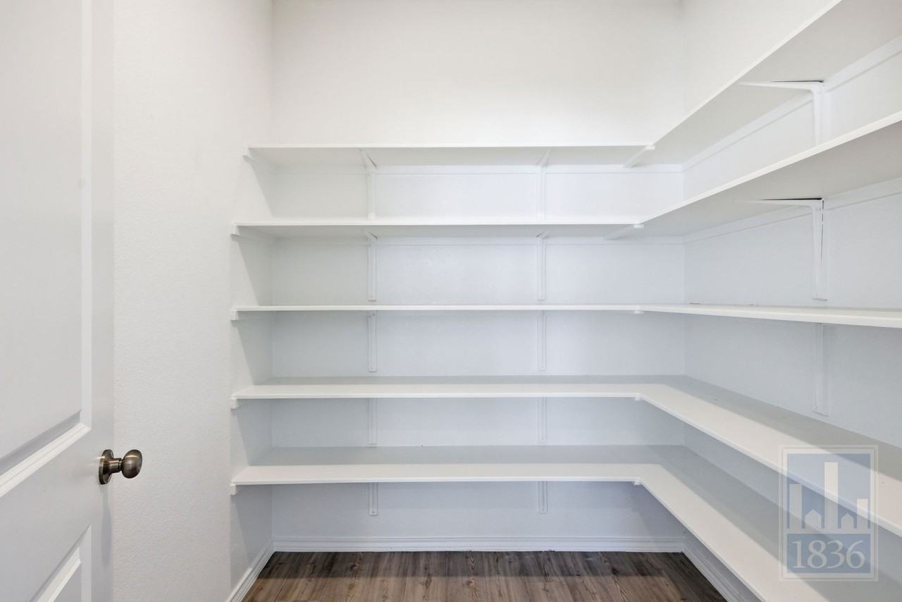 106 Arbordale Street - Photo 7 of 50