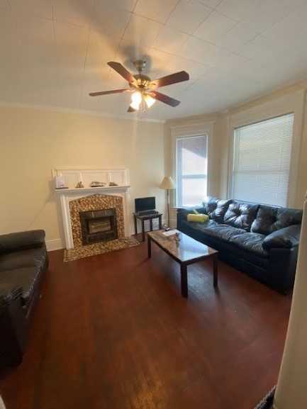 1531 E Genesee St #2 - Photo 3 of 12